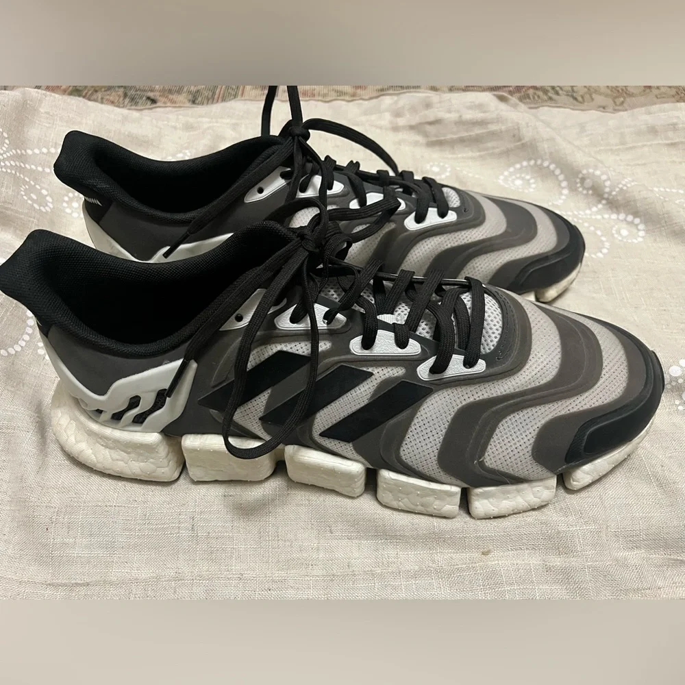 Adidas Climacool running shoes. Size 12. Like new - Picture 1 of 8